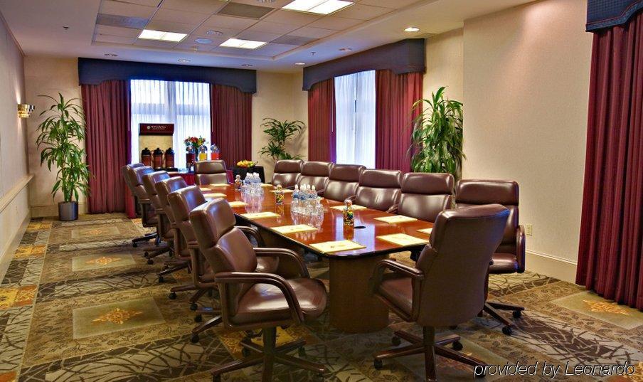 ホテル Doubletree Dayton-Downtown 設備 写真